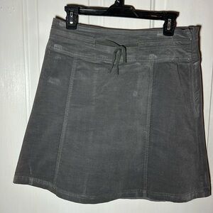 Sahalie NWOT Corduroy Mini Skirt, Gray, size 6